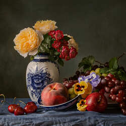 still-life-with-flowers-and-fruit-dina-ginevich