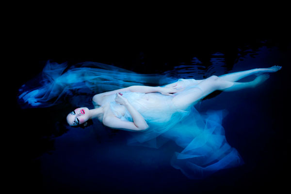 Photograph Haseo Hasegawa Dark Water on One Eyeland