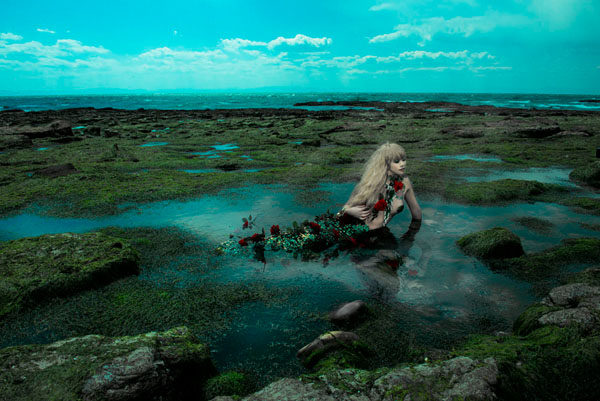 Photograph Haseo Hasegawa Mermaid Gray on One Eyeland