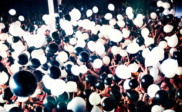 Photograph Laura Barisonzi Concert From Above 3 on One Eyeland