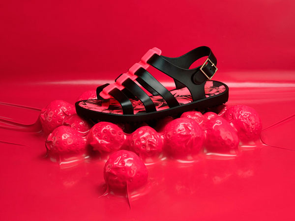Photograph Julien Palast Eat My Melissa on One Eyeland