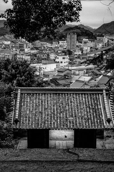 Photograph Yasuhiro Sakuda Gate And Cityscape on One Eyeland