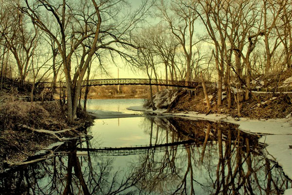 Photograph Vivek Sharma A Bridge On River Mississippi on One Eyeland
