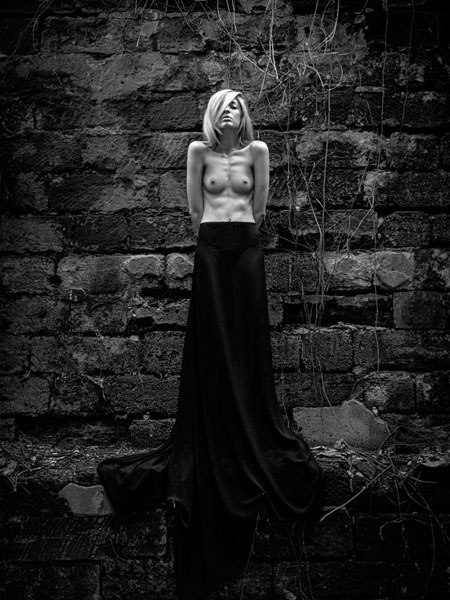 Photograph Andrey Stanko Natalie on One Eyeland