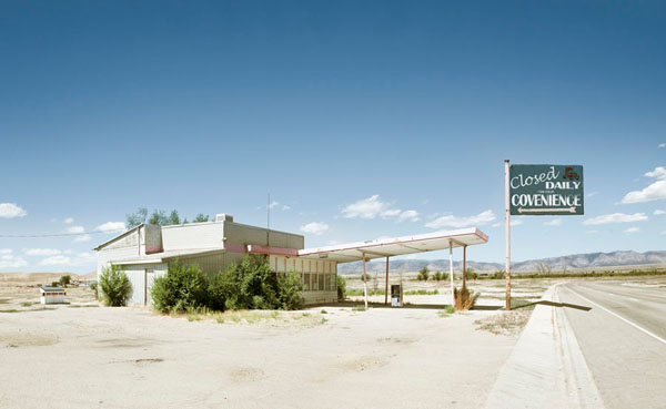 Photograph David Stinson Gas Station 3 on One Eyeland