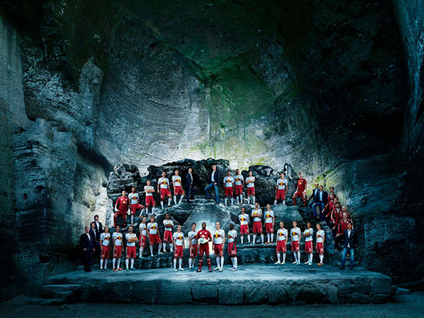 Photograph Andreas Fitzner Red Bull Team on One Eyeland