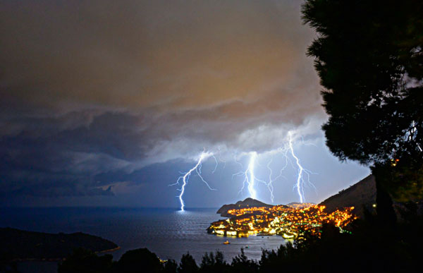 Photograph Stefano Zocca One Bolt Two Strikes on One Eyeland