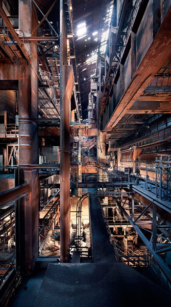 Photograph Jan Stel Steel Giant 01 on One Eyeland