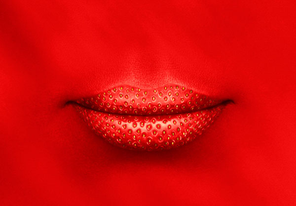 Photograph Staudinger Franke Strawberry Lips on One Eyeland