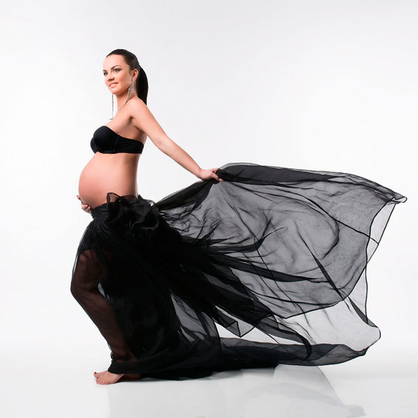 Photograph Martin Krystynek Maternity on One Eyeland