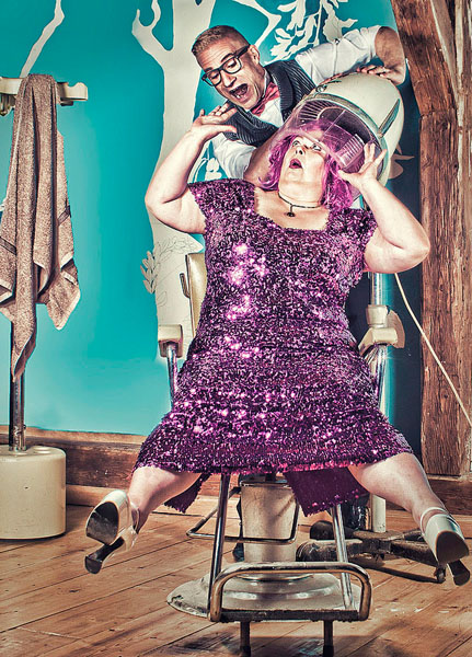 Photograph Heike Suhre Hairdresser on One Eyeland