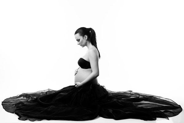 Photograph Martin Krystynek Maternity on One Eyeland
