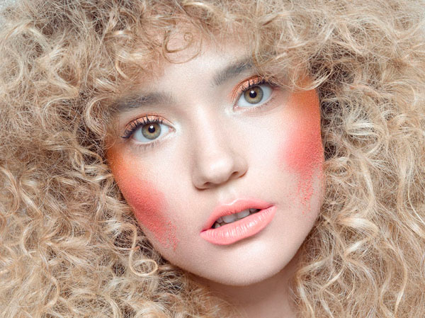 Photograph Michael Woloszynowicz Fleur on One Eyeland
