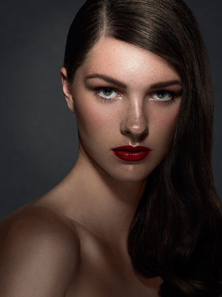 Photograph Michael Woloszynowicz Emily on One Eyeland