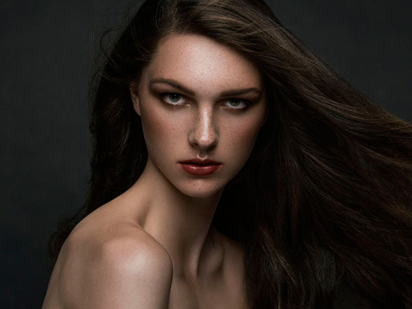 Photograph Michael Woloszynowicz Emily on One Eyeland