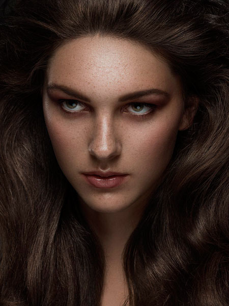 Photograph Michael Woloszynowicz Emily on One Eyeland