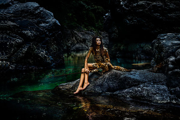 Photograph Haseo Hasegawa Another World on One Eyeland