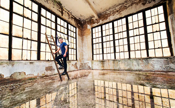 Photograph Laura Barisonzi Windows on One Eyeland
