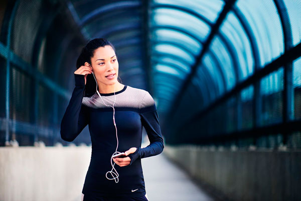 Photograph Laura Barisonzi Running With Music on One Eyeland
