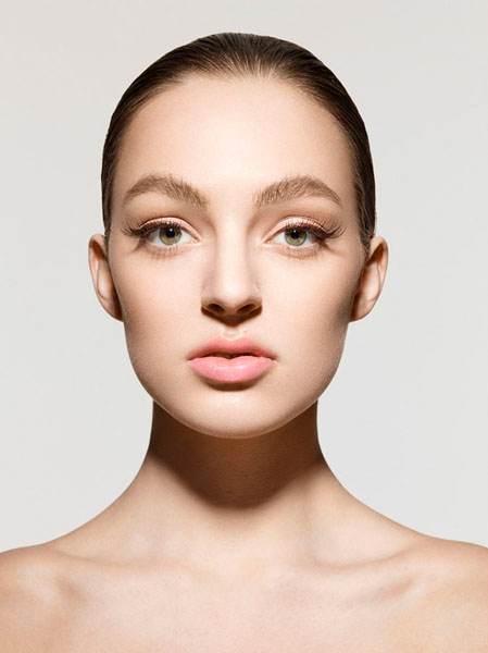 Photograph Michael Woloszynowicz Breanna on One Eyeland