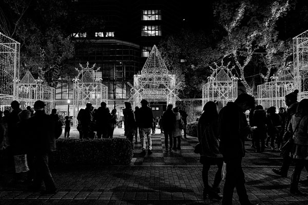 Photograph Yasuhiro Sakuda Illumination on One Eyeland