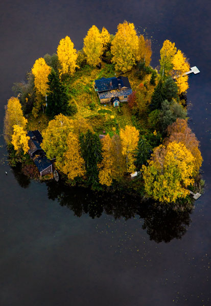 Photograph Ilkka Kokkonen Home Island on One Eyeland