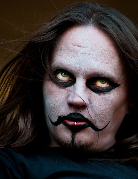 Photograph Ilkka Kokkonen Serious Stage Attitude 4 on One Eyeland
