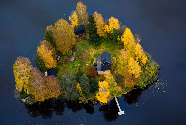 Photograph Ilkka Kokkonen Home Island on One Eyeland