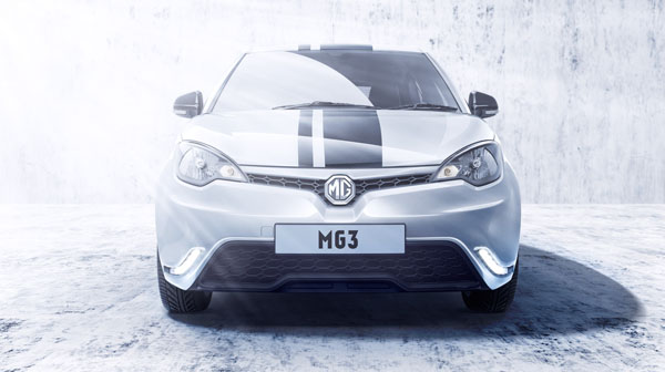Photograph Nigel Harniman Mg3 Launch on One Eyeland