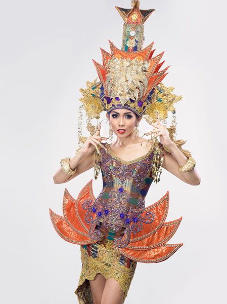 Photograph Hartono Hosea Indonesian Traditional Custome From Padang on One Eyeland