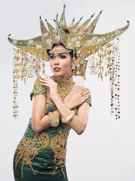 Photograph Hartono Hosea Indonesian Traditional Custome From Padang on One Eyeland