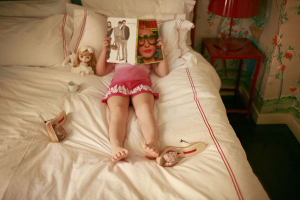 Photograph Rita Thompson Magazine on One Eyeland
