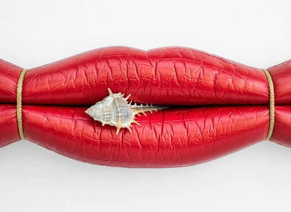 Photograph Jose Laino Surreal Lips on One Eyeland