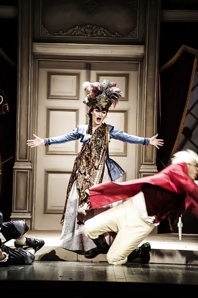 Photograph Engin Yavuz Fighting Opera Singer on One Eyeland