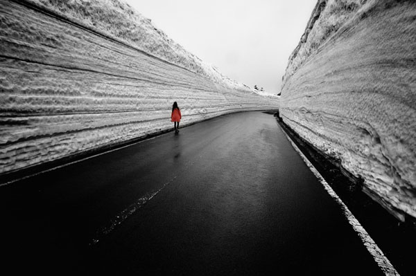 Photograph Sho Shibata Snow Wall on One Eyeland