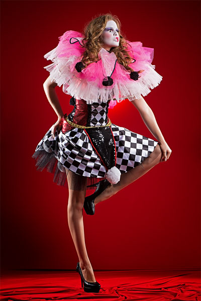 Photograph Jackson Carvalho Le Cirque Pierrot on One Eyeland