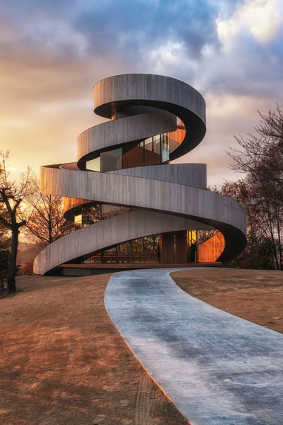 Photograph Yasuhiro Sakuda Modern Chapel on One Eyeland