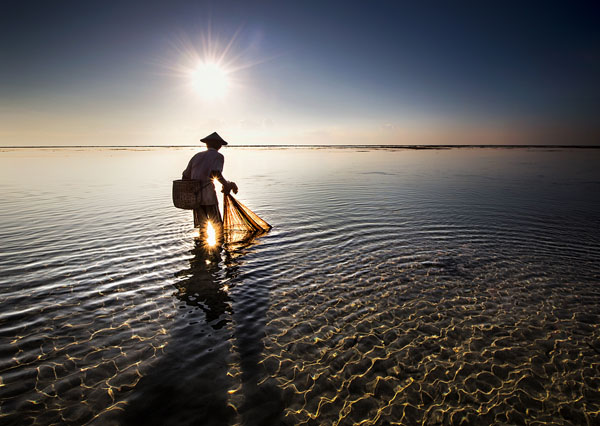 Photograph Dody Herawan Fisherman 3 on One Eyeland