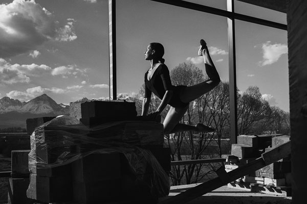 Photograph Martin Krystynek Ballando Nella Luce on One Eyeland