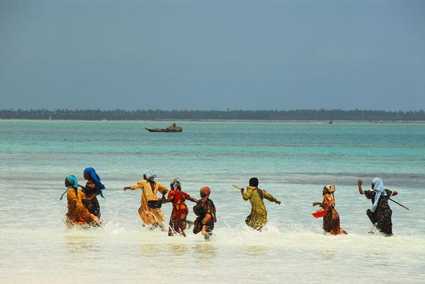 Photograph Ramon Espantaleon Nungwi on One Eyeland