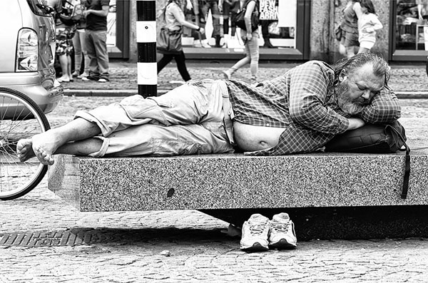 Photograph Luttie Esser Street Life on One Eyeland