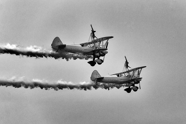 Photograph Yasuhiro Sakuda Wing Walking on One Eyeland