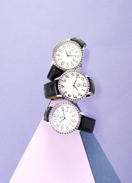 Photograph Ashley Pearson Paper Illusion Watch 3 on One Eyeland