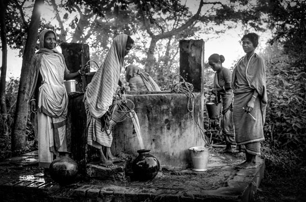 Photograph Roberto Nencini Water Supply on One Eyeland