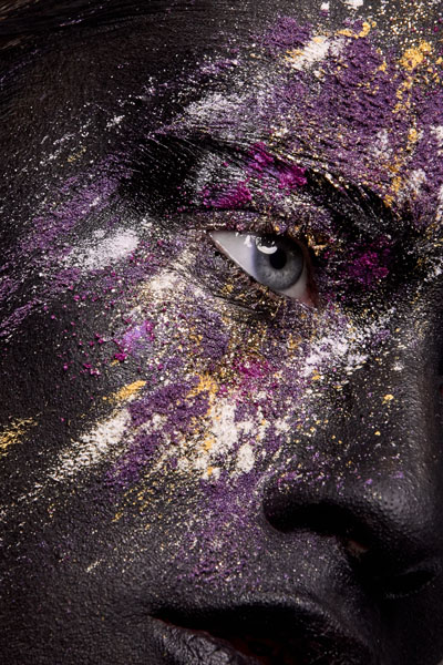Photograph Sebastien Bouvier Closeup Beauty on One Eyeland