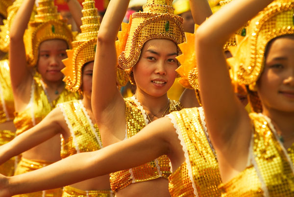 Photograph Laura Barisonzi Dai Girls on One Eyeland