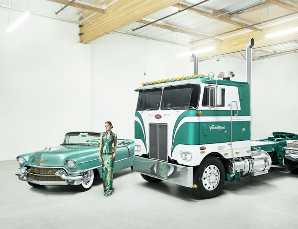 Photograph Roger Snider Emerald Studio on One Eyeland