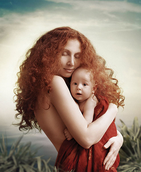 Photograph Blazhievskaya Katarina Motherhood on One Eyeland