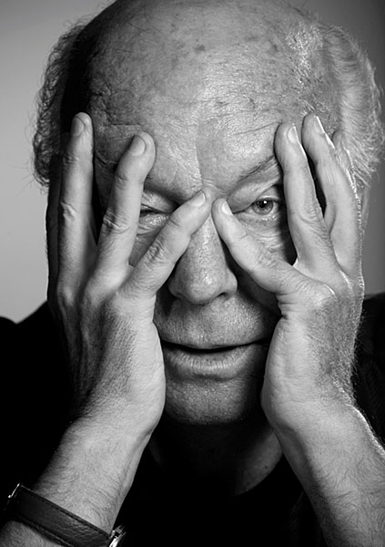 Photograph Eugenio Mazzinghi Eduardo Galeano on One Eyeland
