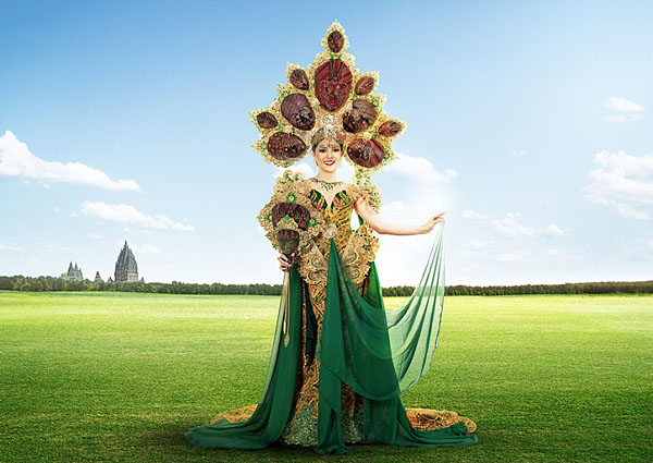 Photograph Hartono Hosea Dewi Nawang Wulan on One Eyeland